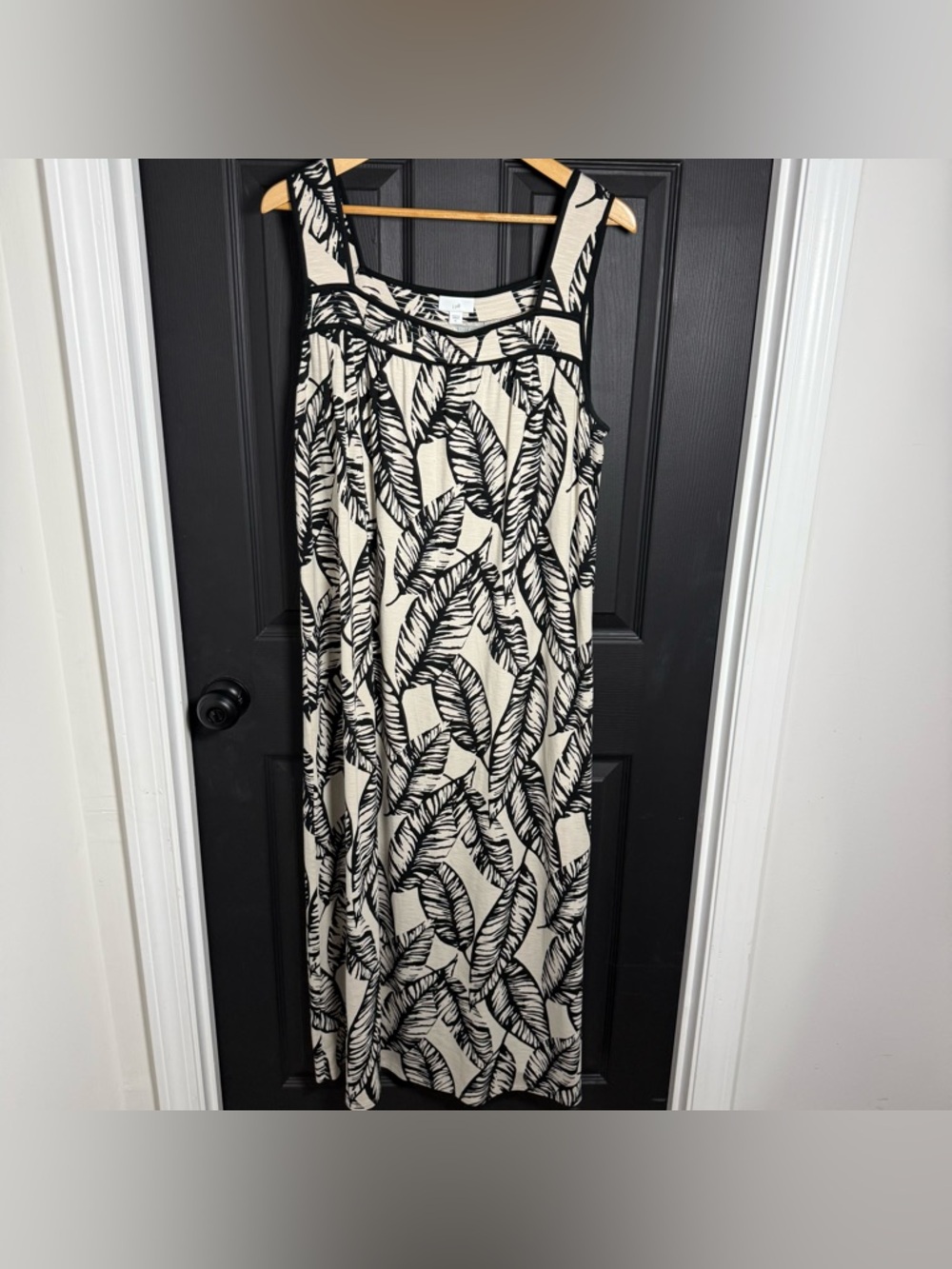 J. Jill Cream Maxi Dress with Black Leaf Print - Picture 3 of 10